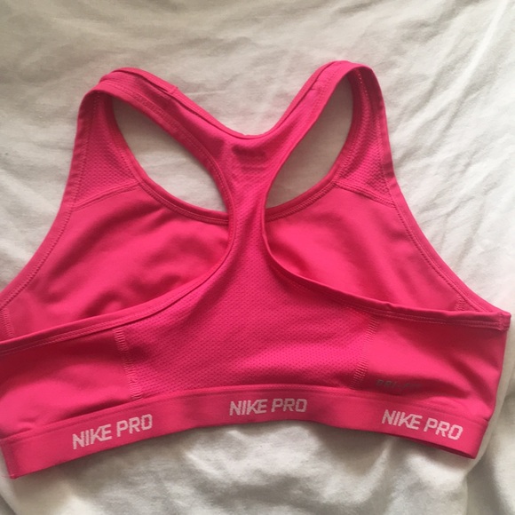 Nike sports bra - Picture 4 of 5